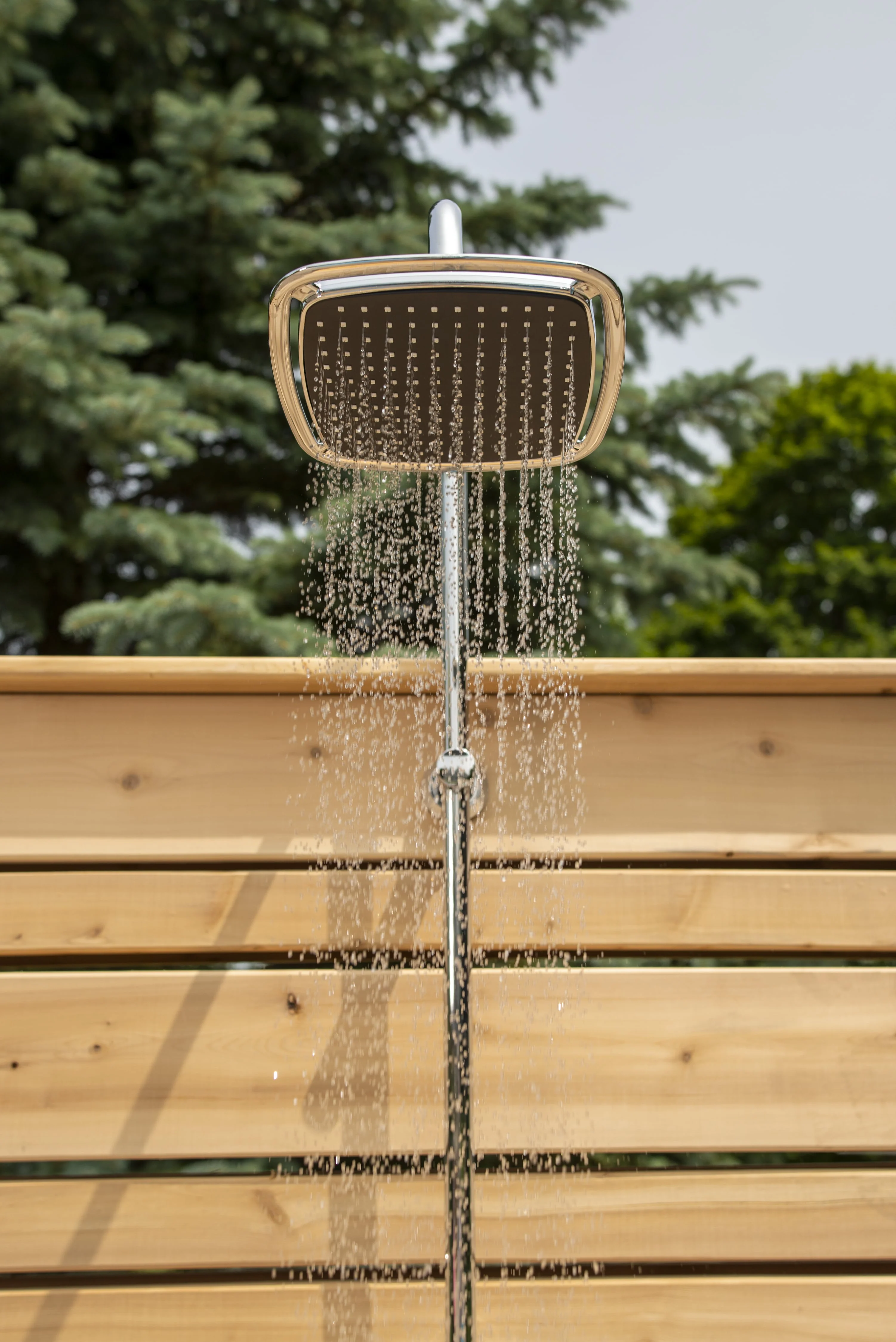 Dundalk CT Savannah Standing Shower - White Cedar - Image 11