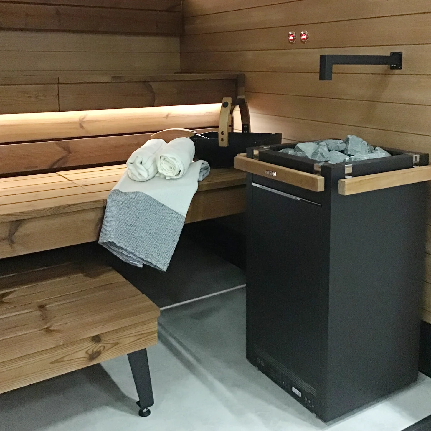 Harvia Virta HL90E 9kW Electric Sauna Heater Package - Image 3
