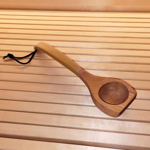 SaunaLife Wooden 1-Gallon Sauna Bucket, Wood Ladle, Thermometer, Hygrometer - Image 5